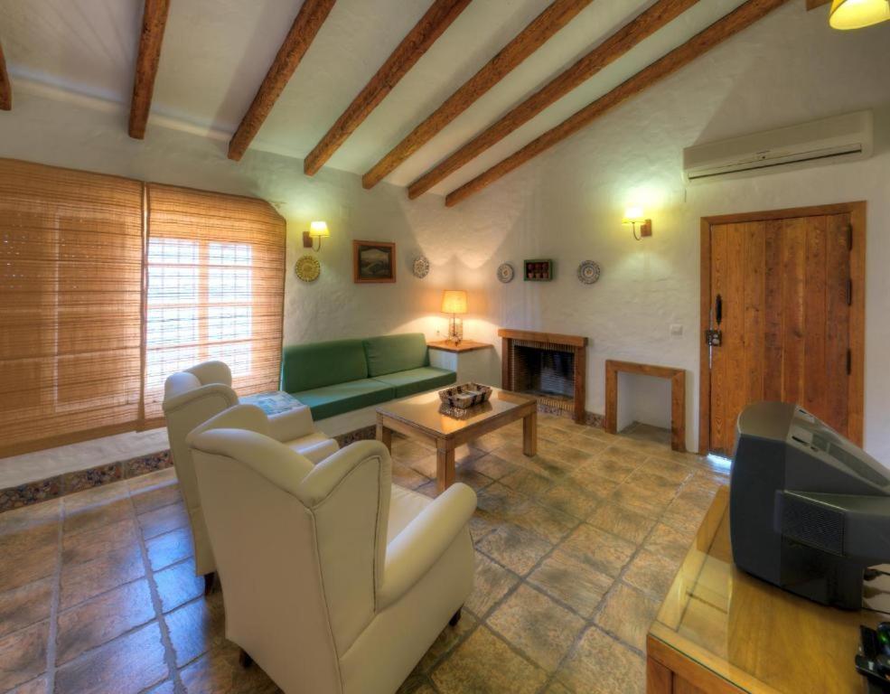 Hacienda Los Majadales โกนิล เด ลาฟรอนเตรา ภายนอก รูปภาพ